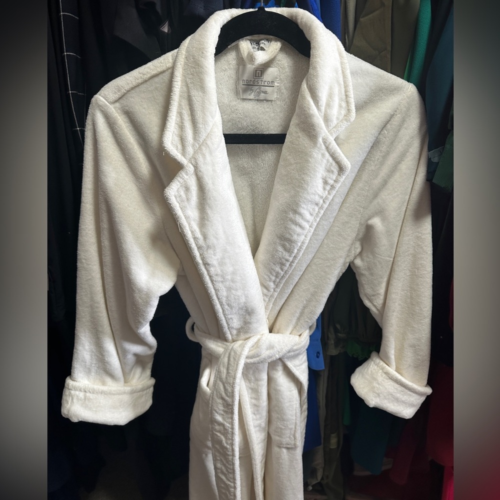 Vintage Terry Koth Nordstrom robe by Cyprus